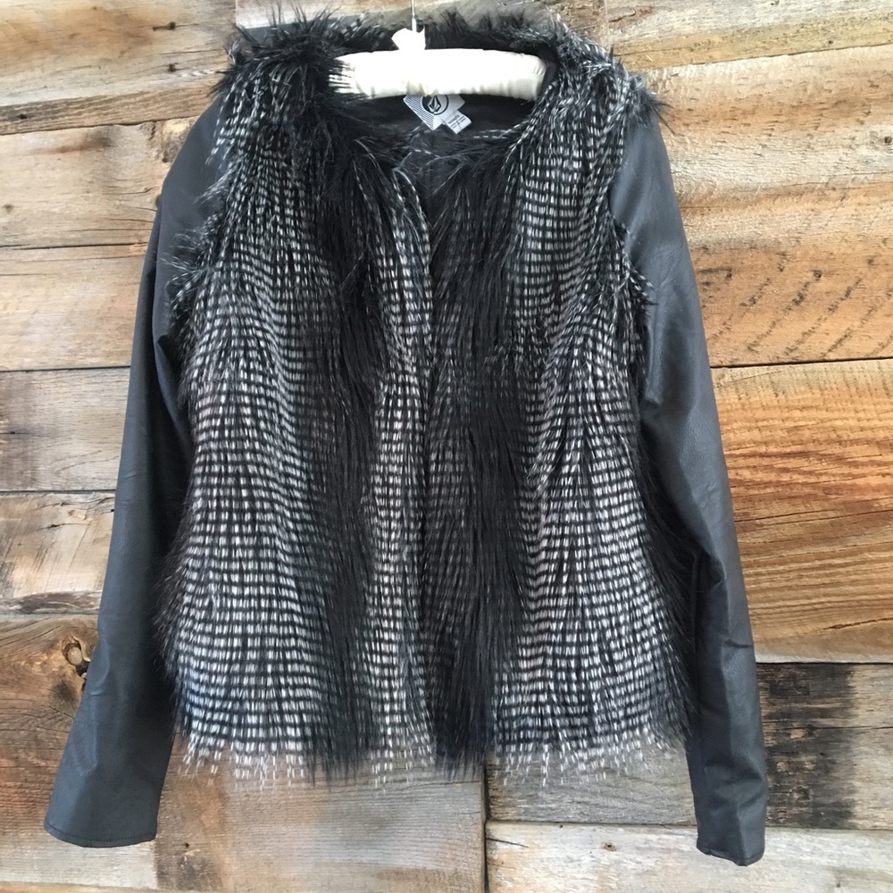 Volcom Faux Fur jacket